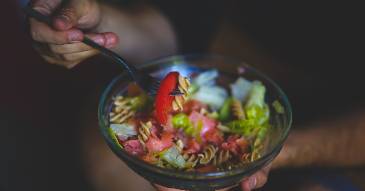 Smart Airport Eating: What to Skip Before You Fly